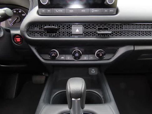 Certified 2025 Honda HR-V LX image 20