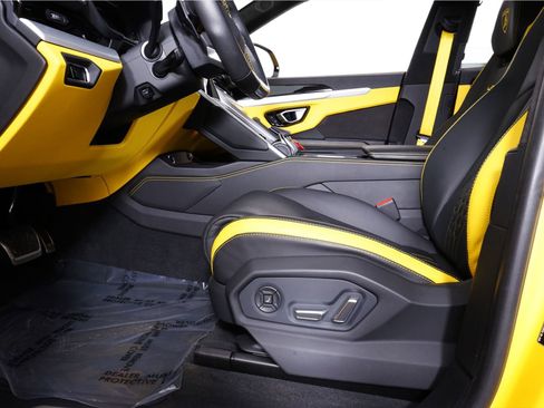 Used 2023 Lamborghini Urus S AWD/4WD image 23