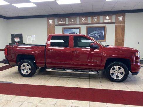 Used 2018 Chevrolet Silverado 1500 LT w/ All Star Edition image 5