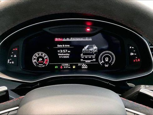 Certified 2025 Audi RS Q8 performance AWD/4WD image 18