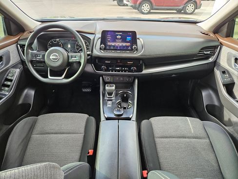 Used 2022 Nissan Rogue SV AWD/4WD image 29
