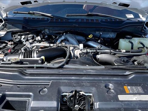 Used 2022 Ford F250 Platinum w/ FX4 Off-Road Package image 31