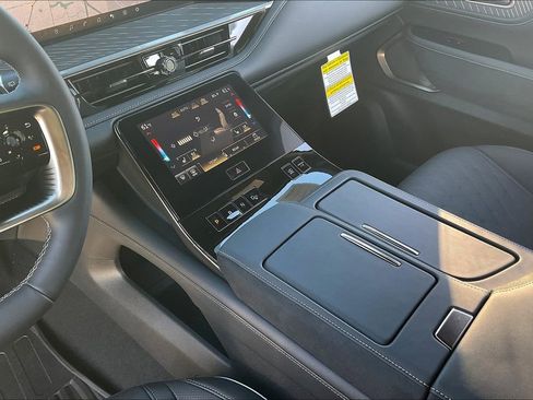 New 2026 INFINITI QX80 Autograph w/ Premium Cargo Package image 22