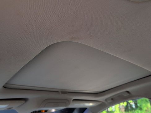 Used 2018 GMC Acadia Denali w/ Technology Package FWD image 31