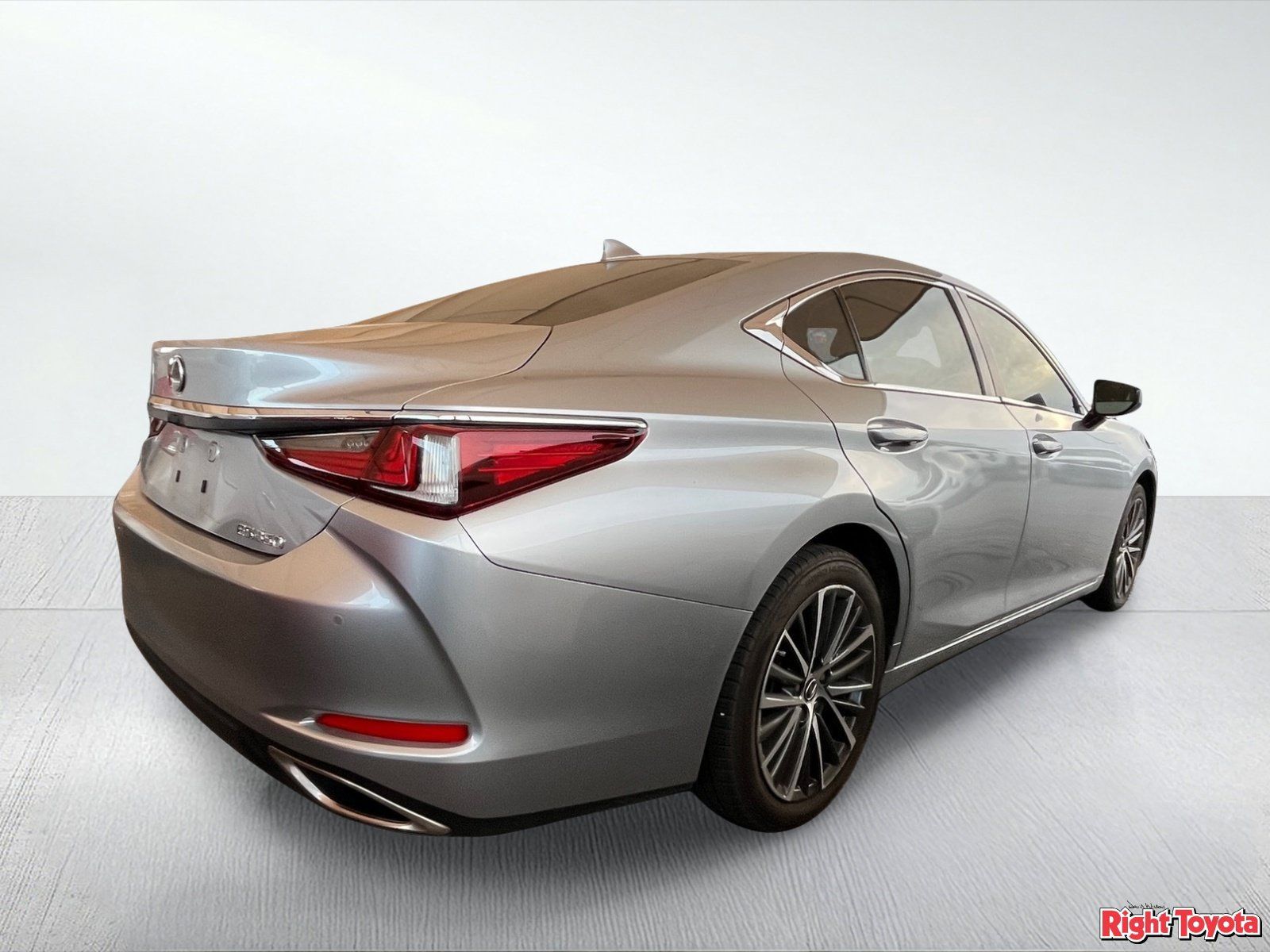 Used 2023 Lexus ES 350 w/ Premium Package FWD image 4