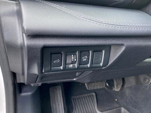 Used 2020 Subaru Outback Limited w/ Popular Package #2 image 10