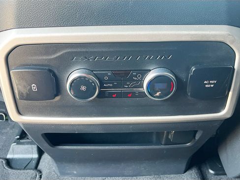 Used 2024 Ford Expedition Max Limited RWD image 27