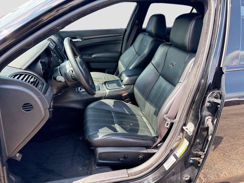 Used 2015 Chrysler 300 S AWD/4WD image 5