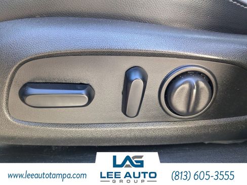 Used 2018 Chevrolet Equinox Premier image 21