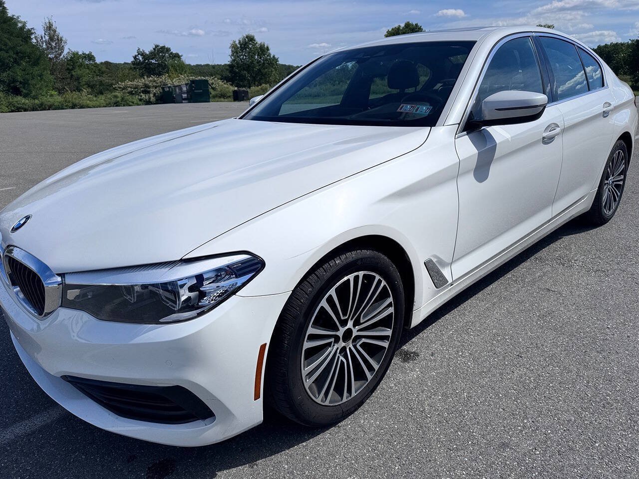 Used 2019 BMW 540i xDrive AWD/4WD image 3