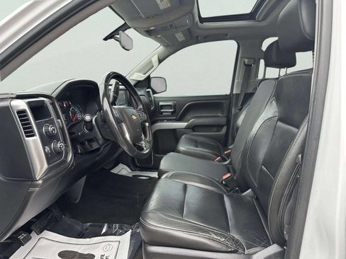 Used 2018 Chevrolet Silverado 1500 LTZ Z71 w/ Redline Edition AWD/4WD image 9