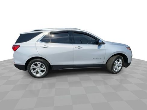 Used 2020 Chevrolet Equinox Premier AWD/4WD image 9