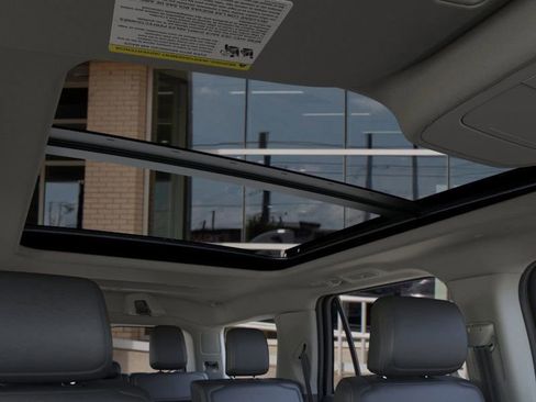 New 2025 Ford Expedition Platinum image 24