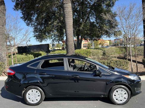 Used 2018 Ford Fiesta S image 38