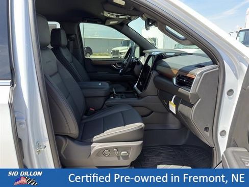 Certified 2026 GMC Yukon Denali w/ LPO, Illumination Package AWD/4WD image 14