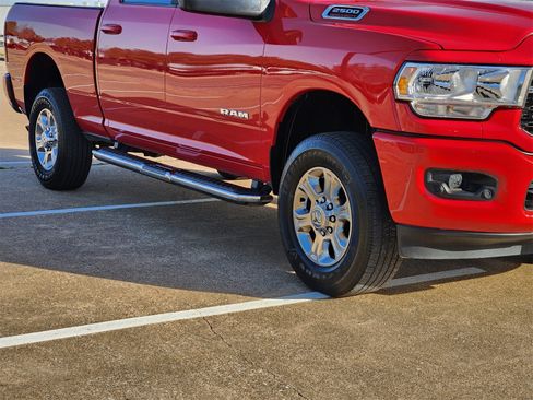 Used 2024 RAM 2500 Big Horn w/ Sport Appearance Package image 10