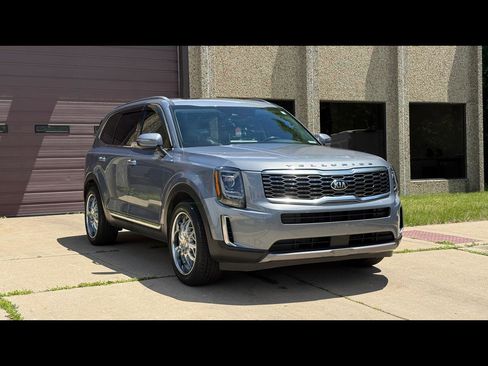 Used 2020 Kia Telluride EX AWD/4WD image 1
