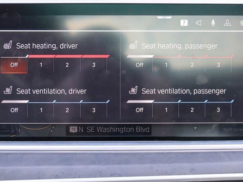 Used 2021 BMW X5 M50i w/ Executive Package image 27