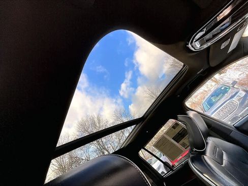 Used 2022 Jeep Grand Cherokee Summit w/ Luxury Tech Group V image 14