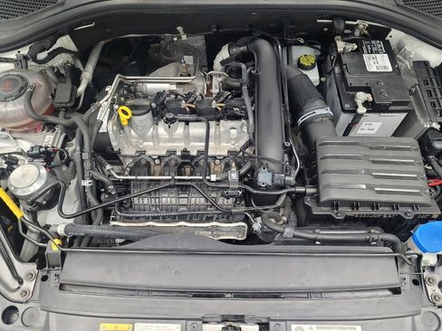 Used 2019 Volkswagen Jetta SEL w/ Cold Weather Package FWD image 30