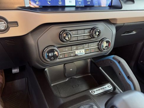 Certified 2021 Ford Bronco Wildtrak image 39