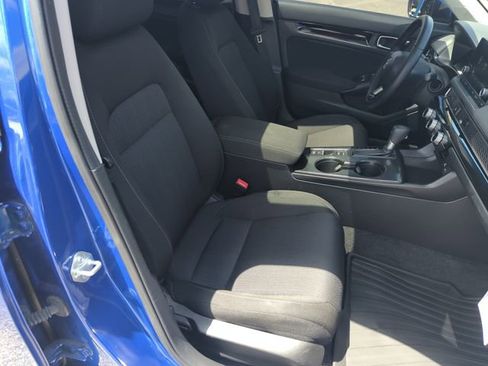 Certified 2024 Honda Civic EX image 36