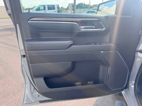 Used 2024 GMC Sierra 1500 Elevation w/ LPO, Elevation Black Package AWD/4WD image 8