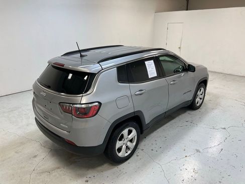 Used 2019 Jeep Compass Latitude w/ Popular Equipment Group image 2