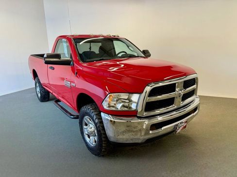 Used 2018 RAM 2500 Tradesman w/ Chrome Appearance Group image 5