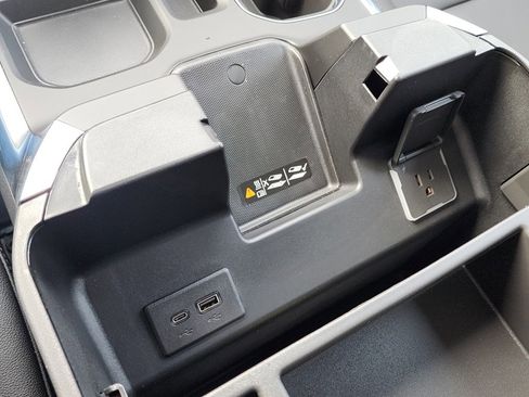 New 2026 GMC Sierra 1500 SLT image 33