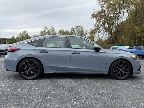 Used 2023 Honda Civic Sport Touring image 4