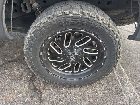 Used 2014 Ford F150 Lariat w/ Equipment Group 502A Luxury image 9