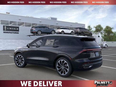 New 2026 Lincoln Nautilus Reserve image 4