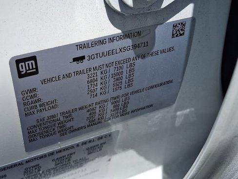 Used 2025 GMC Sierra 1500 AT4 AWD/4WD image 23