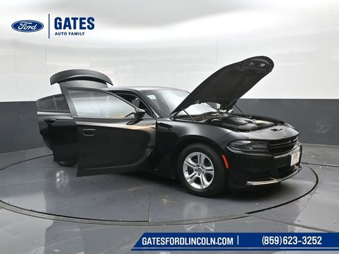 Used 2019 Dodge Charger SXT image 50