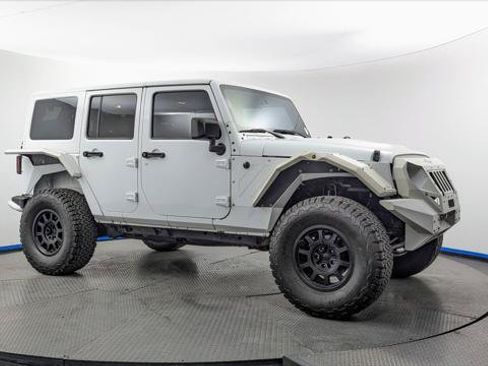 Used 2016 Jeep Wrangler Unlimited Rubicon AWD/4WD image 11