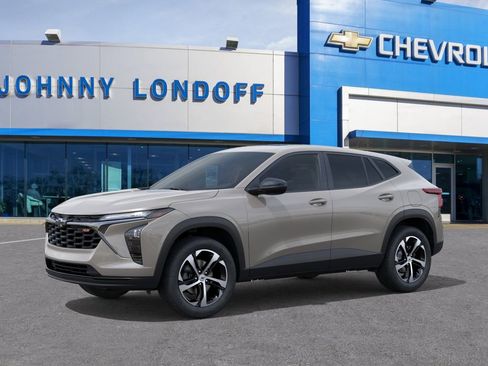 New 2026 Chevrolet Trax RS w/ Sunroof Package FWD image 2