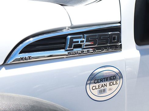 Used 2015 Ford F550 4x4 Regular Cab Super Duty image 47