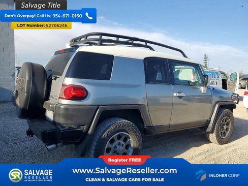 Used 2011 Toyota FJ Cruiser 4WD w/ Convenience Pkg image 4