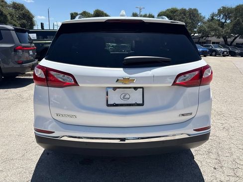 Used 2018 Chevrolet Equinox Premier FWD image 4
