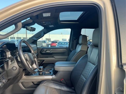 Certified 2023 Chevrolet Silverado 1500 ZR2 w/ Technology Package image 9