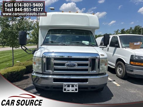 Used 2008 Ford E-350 and Econoline 350 Super Duty RWD image 2