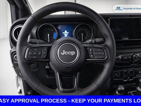 Used 2024 Jeep Wrangler Unlimited image 10
