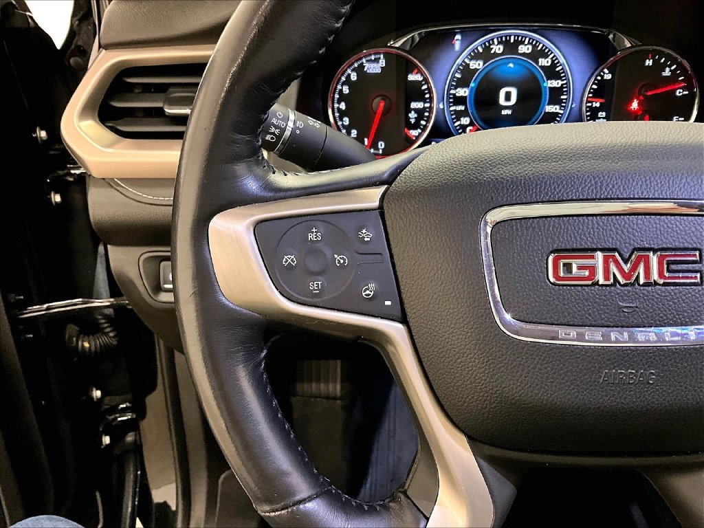 Used 2018 GMC Acadia Denali w/ Technology Package AWD/4WD image 11