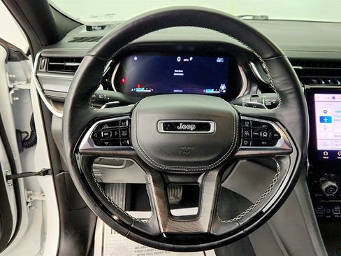 Used 2023 Jeep Grand Cherokee Overland w/ Adv Protech Group III image 14