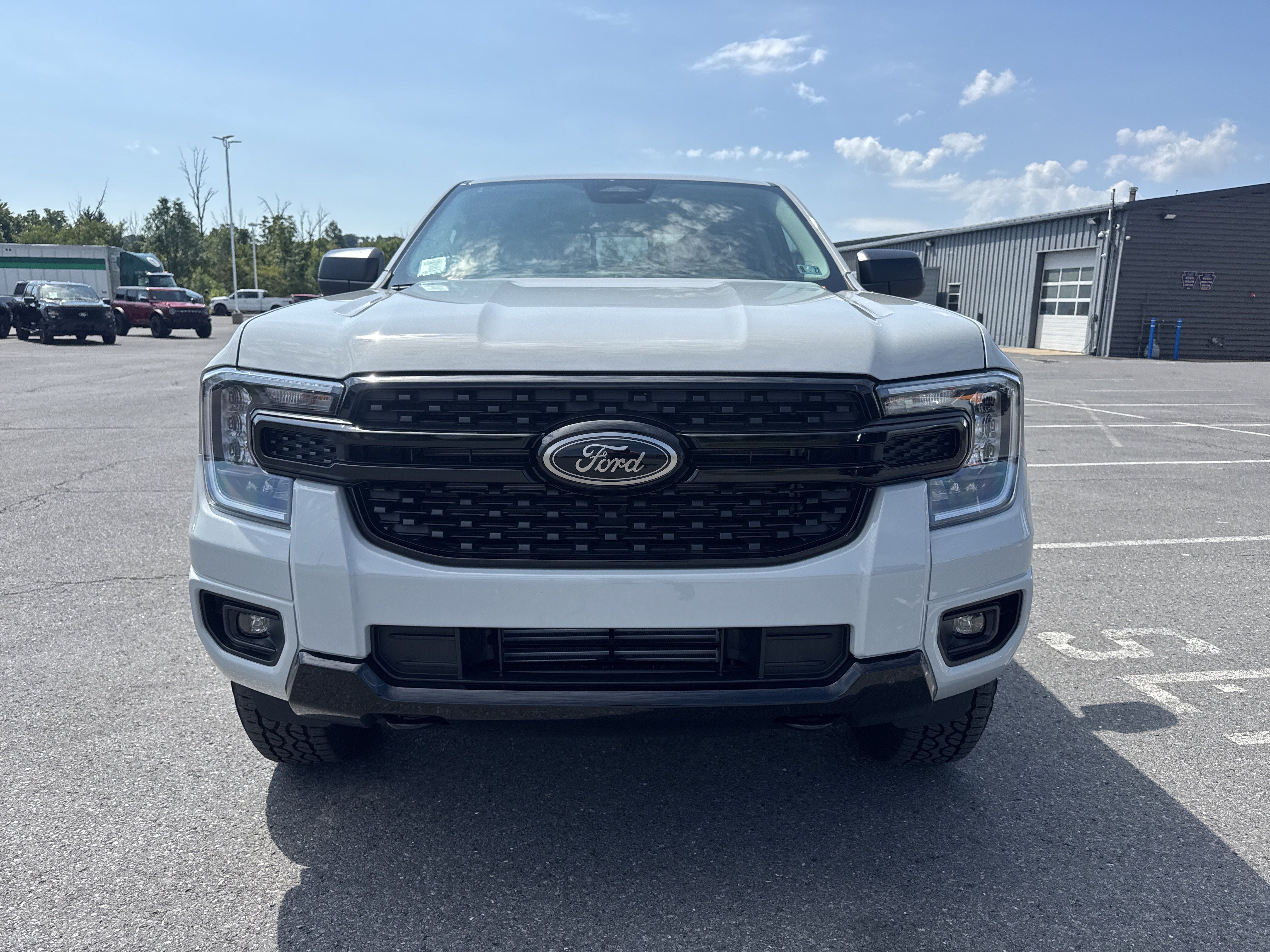 New 2026 Ford Ranger XLT w/ Equipment Group 301A High AWD/4WD image 9