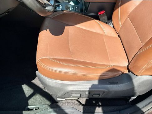 Used 2019 Subaru Outback 3.6R Touring w/ Popular Package #3A AWD/4WD image 23