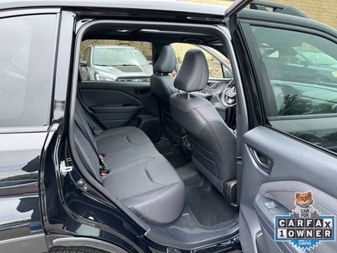 Used 2025 Subaru Forester Premium AWD/4WD image 25