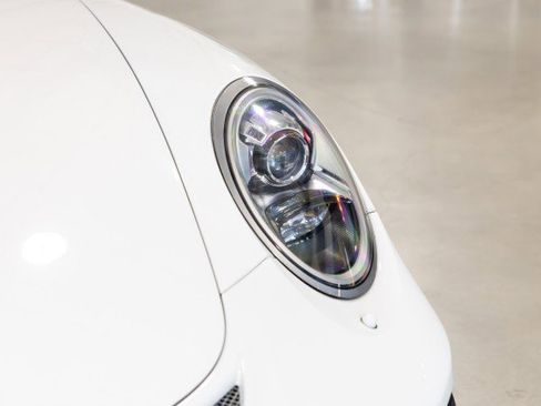 Used 2018 Porsche 911 GT3 image 10