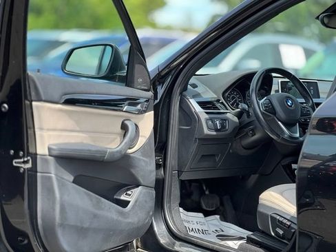 Used 2016 BMW X1 xDrive28i AWD/4WD image 9